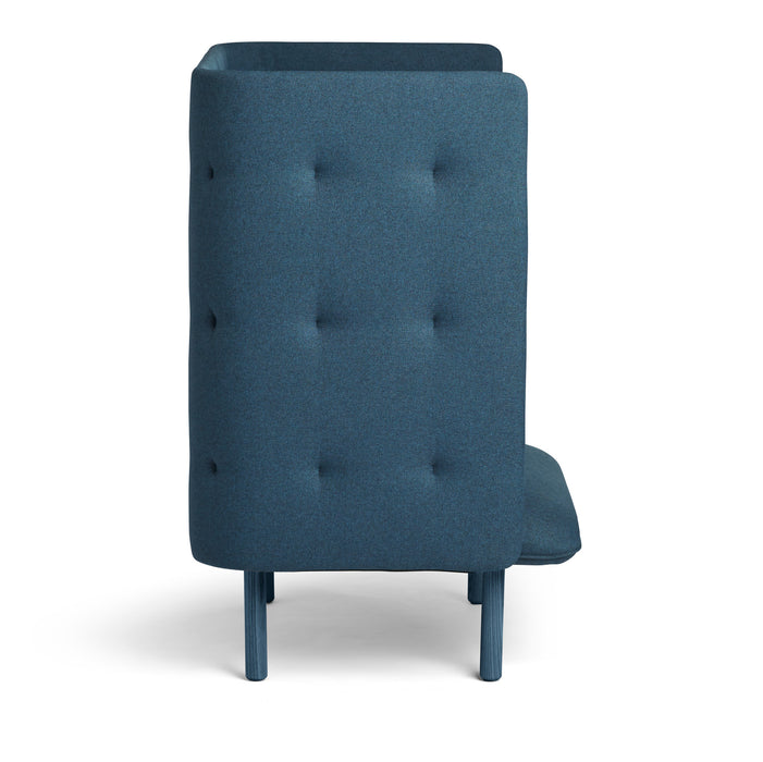 Blue upholstered high-back dining chair with tufted details on white background. (Dark Blue-Dark Blue)(Dark Gray-Dark Blue)(Gray-Dark Blue)